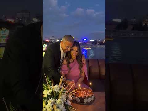 أنابيلا هلال وزوجها نادر صعب يحتفلان بعيد زواجهما بأسلوب مميز ورومانسي