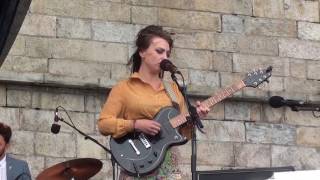 Angel Olsen - &quot;Shut Up Kiss Me&quot; (2017 Newport Folk Festival)