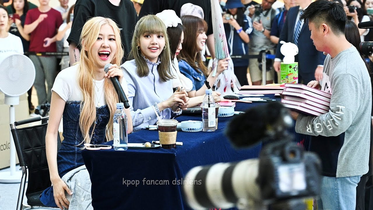 블랙핑크(BLACKPINK) photobook fan signing event Ending Fancam 4K / 190630 포토북 발매기념 팬사인회 끝인사 측면 직캠