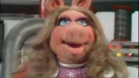 The Muppet Show Compilations - Episode 42: Pigs in Space (Part 3) [Short version]