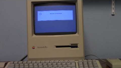 Macintosh Plus Boot