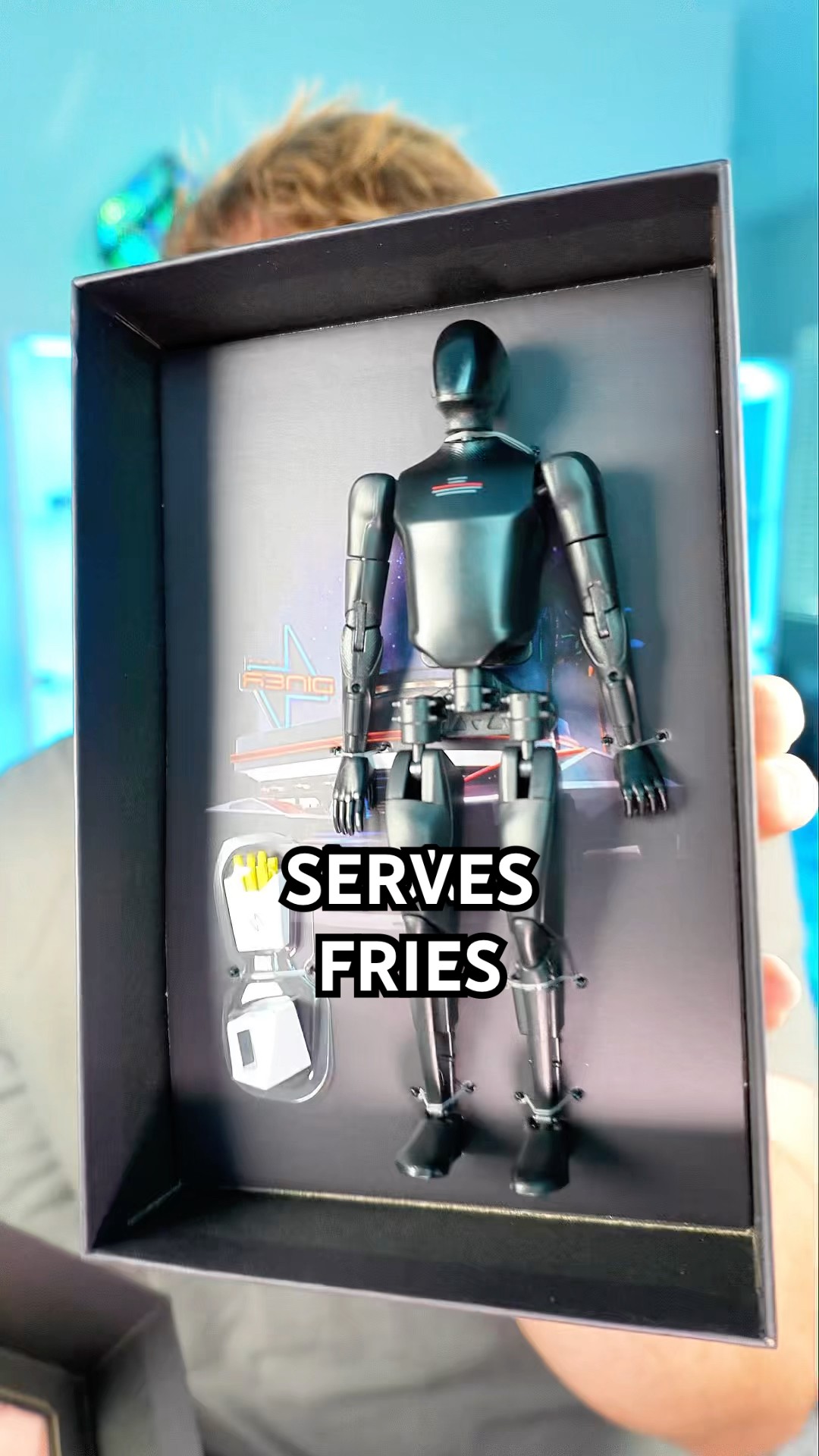 Tesla アメリカ限定 レストラン記念 ロボット フィギュア Tesla made the WEIRDEST thing… - YouTube