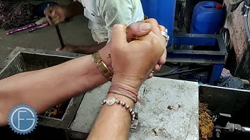 Flowers Juice Extractor Machine by Geeli Fabricators, Ahmedabad