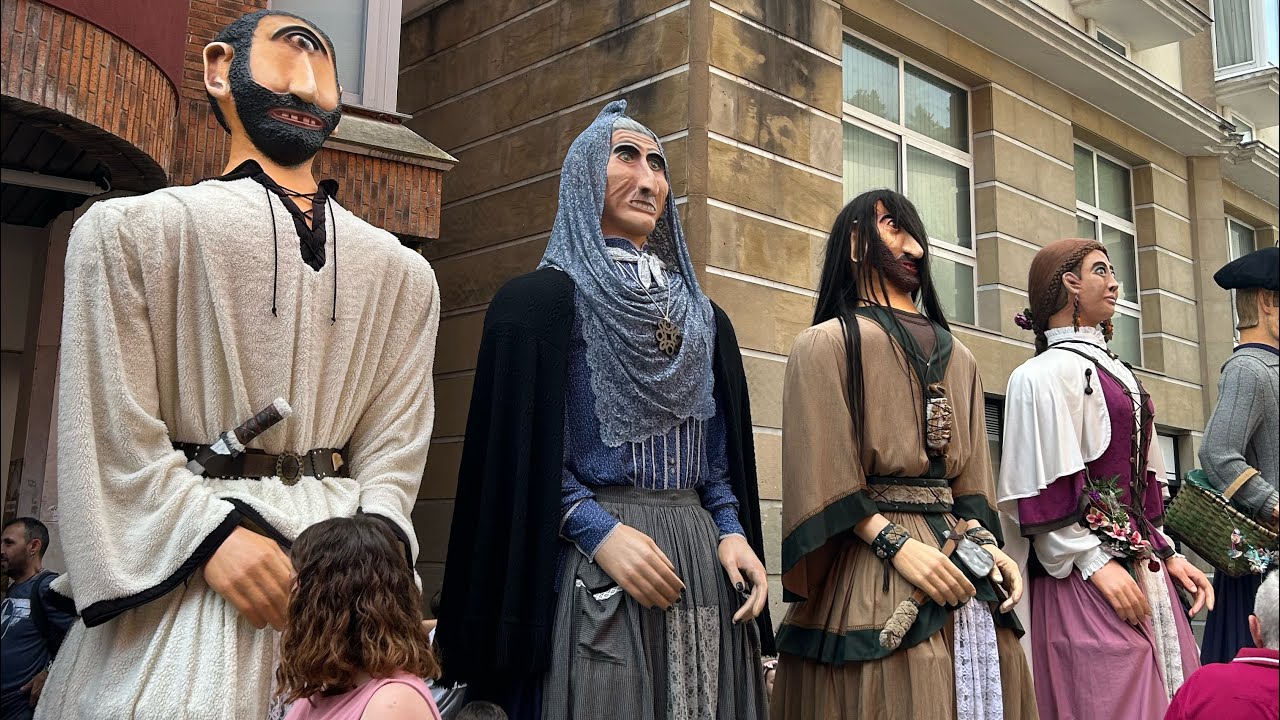 Arrasateko erraldoi topaketa 2025 / concentración de gigantes en Arrasate 2025