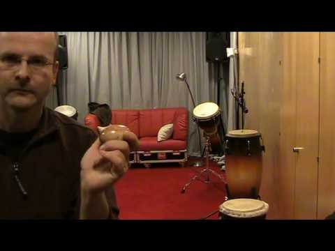 How to play  an Egg shaker
