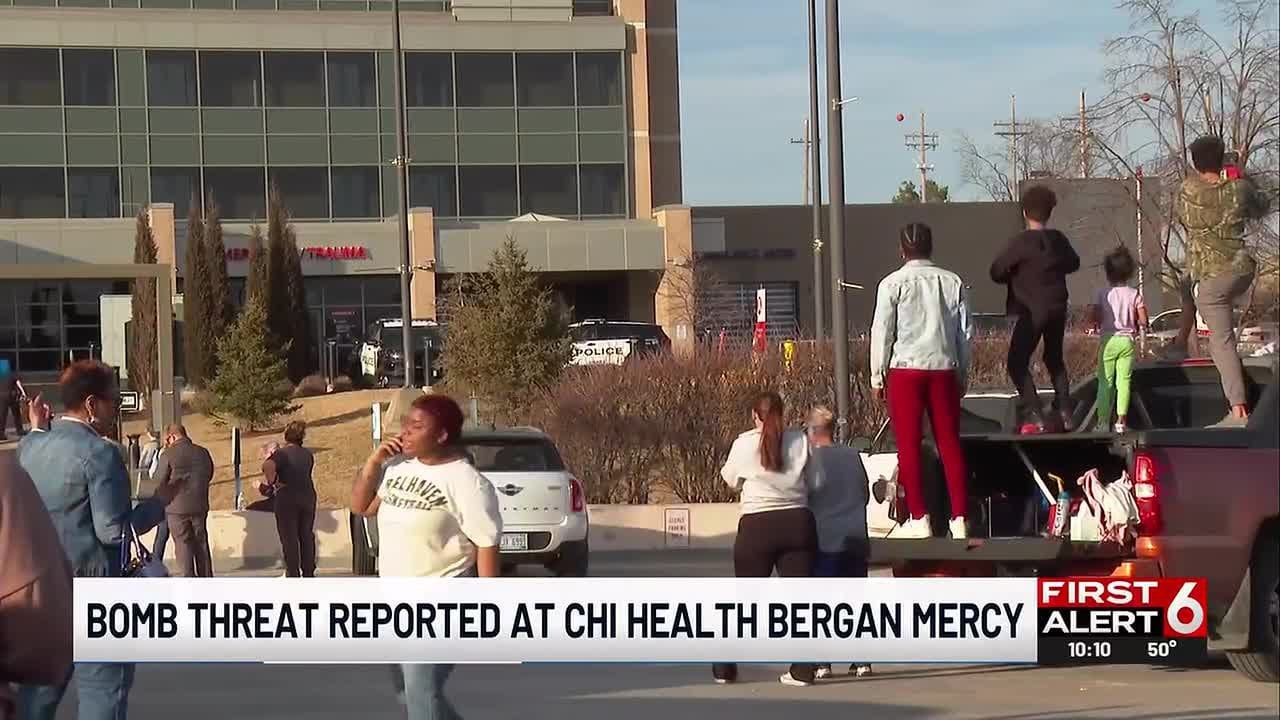 Bomb threat reported at CHI Health Bergan Mercy - YouTube