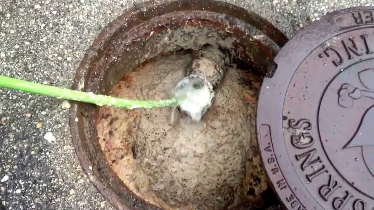 Restaurant grease trap drain cleaning - YouTube