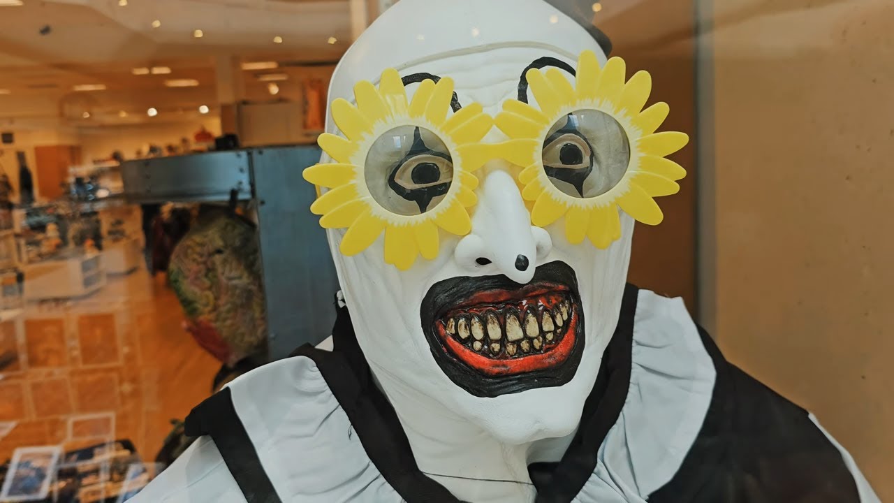 Scary Good Time in Creepy Classics Halloween Store | Monster Con 2025