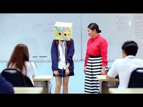 Depressed Girl Wears Box But Surprises When She Opens It | Hollywood Movie Explained Bollywood Cafe