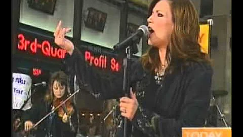 Martina McBrideLive 2005,10   Today Show Rose Garden