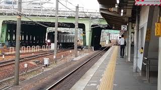 誰かの愛車名鉄2200系2204F一部特別車快速特急豊橋行金山4番線到着＆9100系トプナン9101F普通知多半田行金山3番線到着