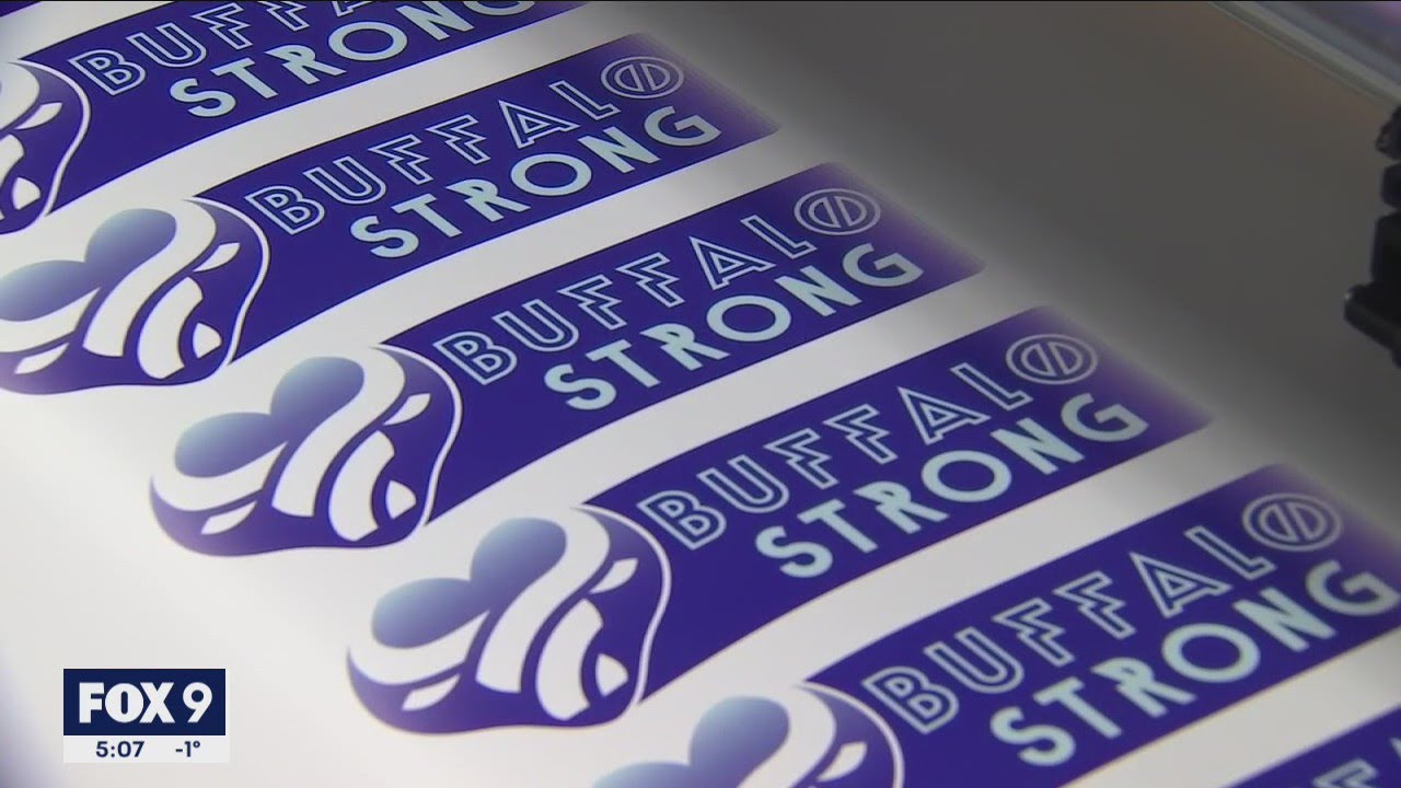 Buffalo residents show support for victims of clinic shooting | FOX 9 KMSP