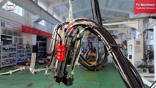 Compact polyurethane high-pressure foaming machine