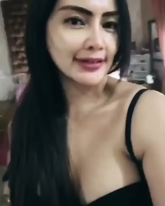 Latest Hot & Sexy Live Video - sisca mellyana insta live video 2018