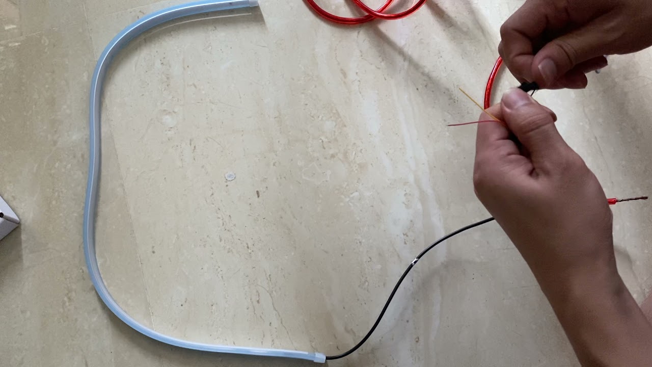 led mí audi 2 chế độ chạy đuổi dùng cho xe máy hoặc ô... - youtube