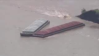 Oklahoma barges hit dam