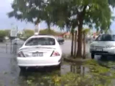 23rd March 2010 - Perth Hail Storm (re-upload) - YouTube