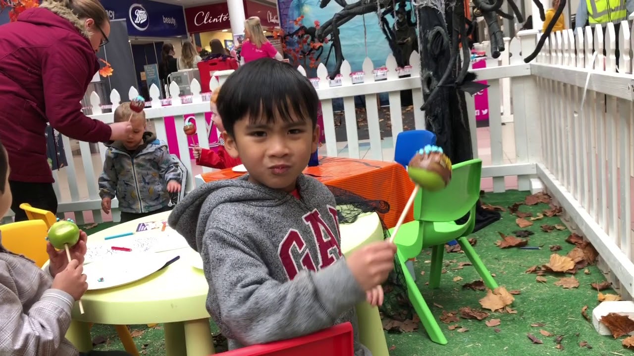 Halloween season begins at Foyleside