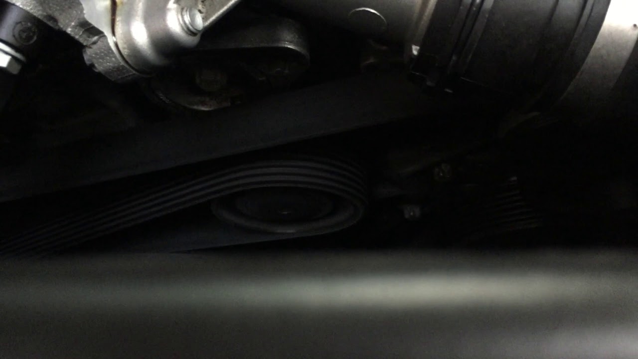 BMW N52 failing serpentine belt tensioner pulley YouTube