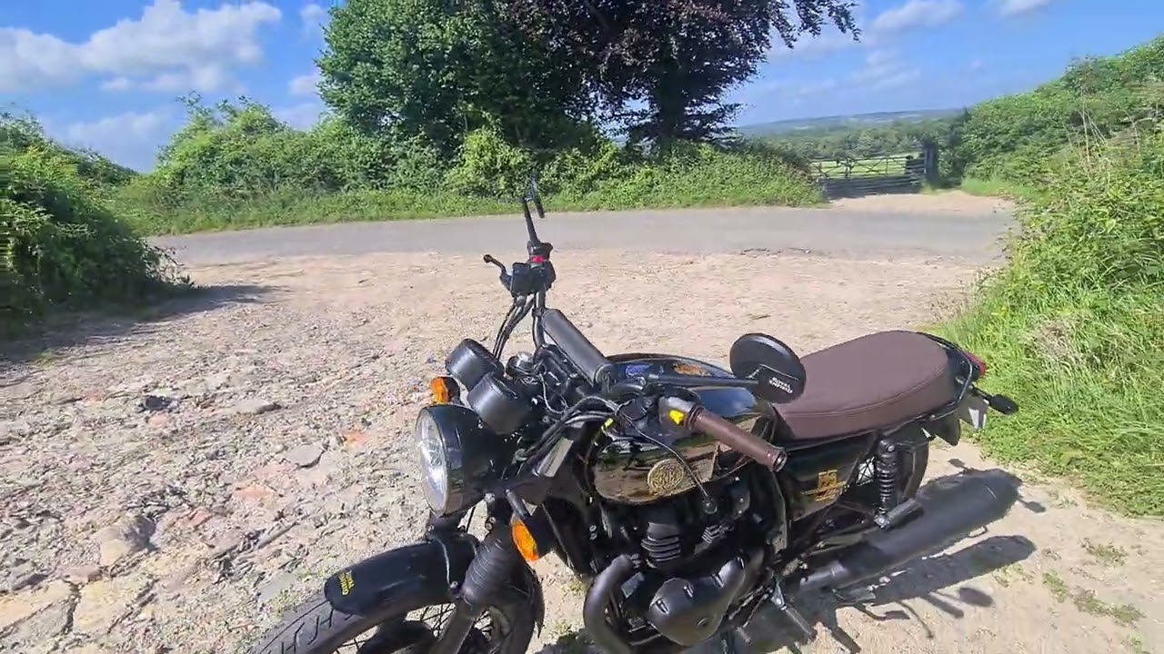 Royal Enfield 650 Interceptor 120 Years Anniversary Special Edition