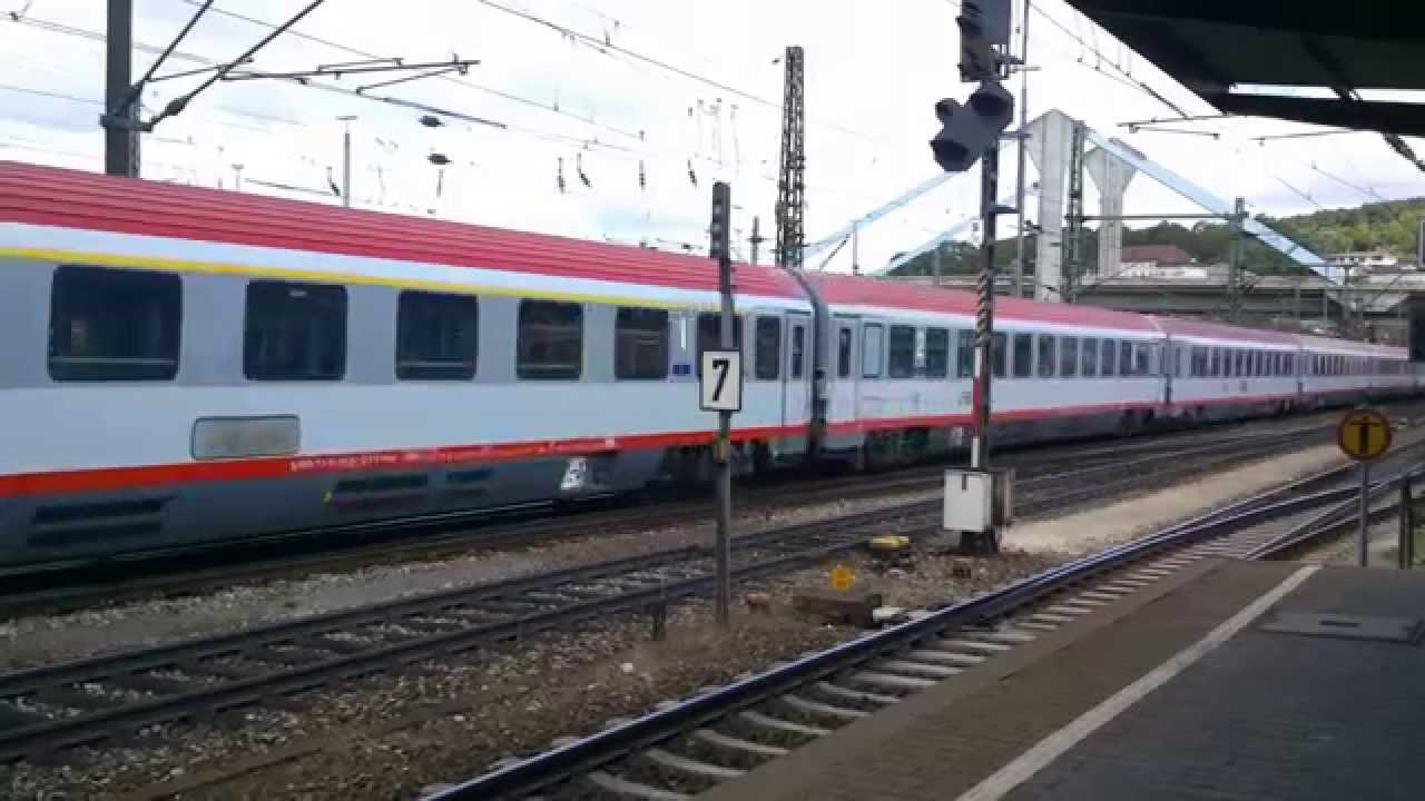 Br 1116 106 und 1016 025 in Sandwich-Traktion in Ulm Hbf