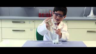 SCIENCE KIDS: Jannek and the self inflating balloon