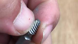 實際試用speedout滑牙螺絲取出器（網路最便宜那家買的，不確定是正品還是仿冒品）