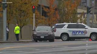 Car explodes at U.S./Canada border crossing, sets checkpoint on fire