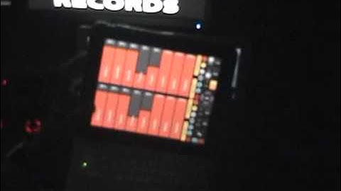 Ableton Live + Ipad + TouchAble Tutorial by Igor Willcox