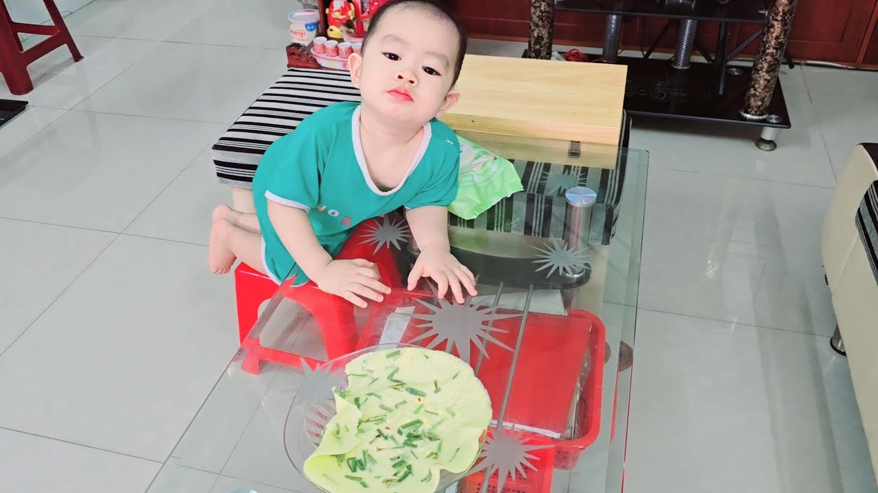 490. ĂN BỐC THEO KIỂU ẤN ĐỘ BÁNH RÔ TI BỘT MÌ HÀNH TRỨNG - YouTube