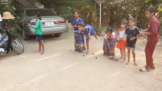 Throw To Hit | Popular Traditional Game For Khmer New Year | Fun Outdoor Games screenshot 4