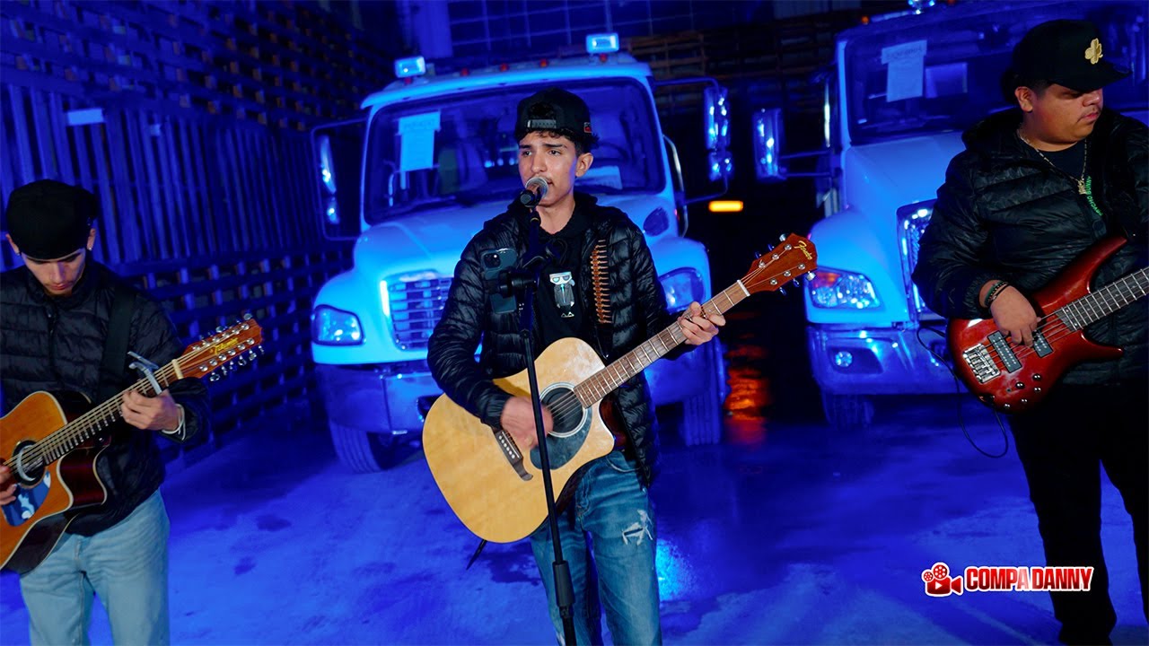 Los Chavalos De Lynwood - EL Del BLVD (En Vivo)