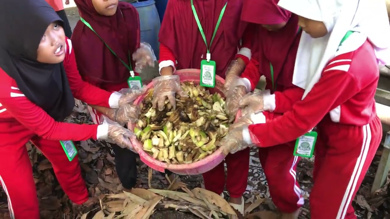 Kader Adiwiyata "SIKOMO"