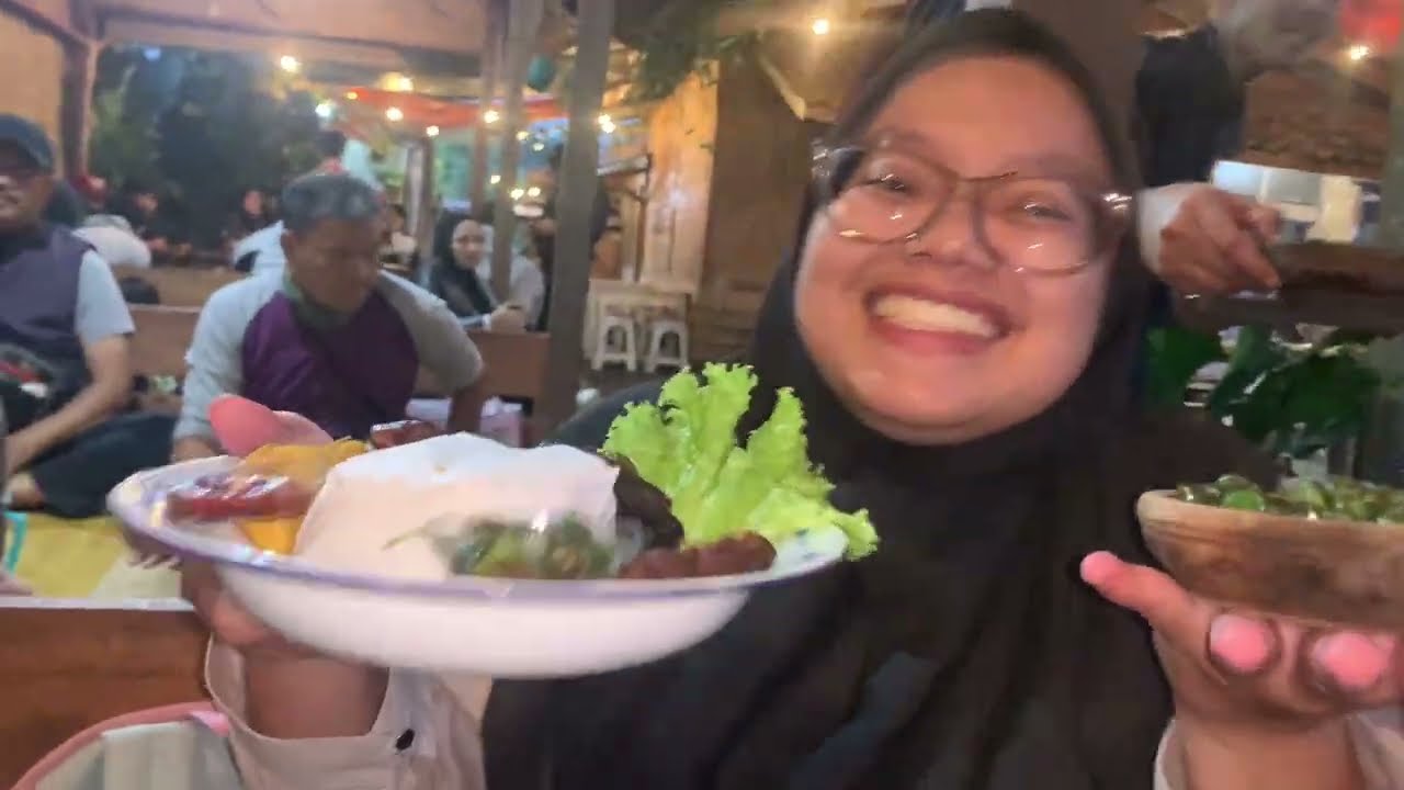 BUKBER DENGAN KAREDOK LEUNCA 