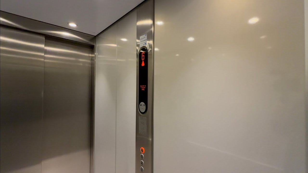 2011 KONE MonoSpace MRL Traction Elevator @ Mjölnarvägen 32, Nacka, Sweden.