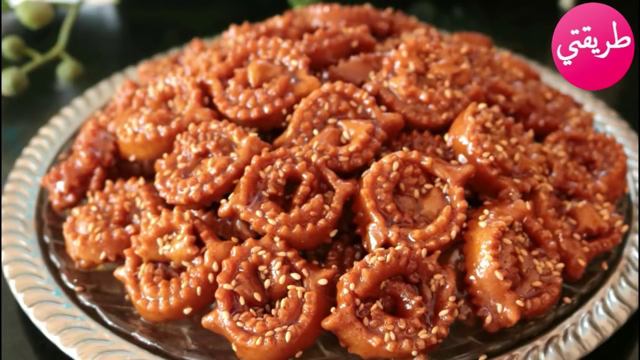 الشباكية المعلكة البنينة بالزنجلان و اللوز مع جميع النصائح للمبتدأت   chebakia