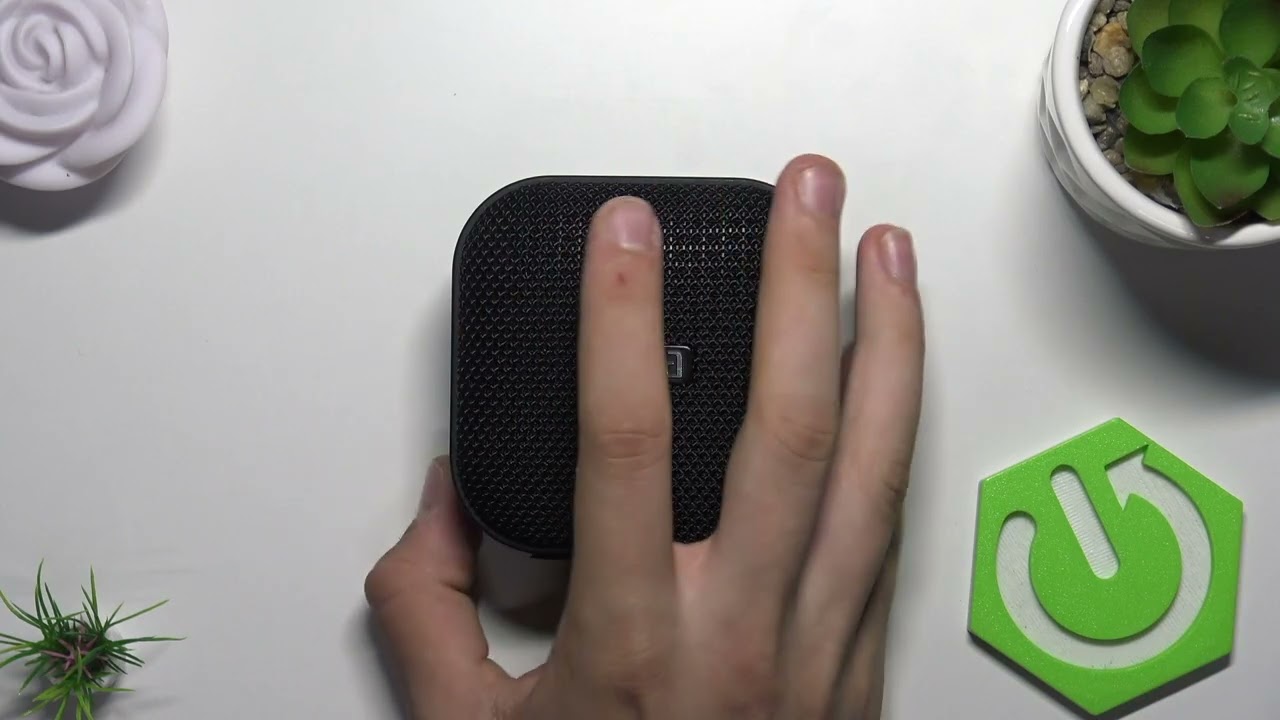 Mifa A1 – How to Charge Speaker Using Your Phone