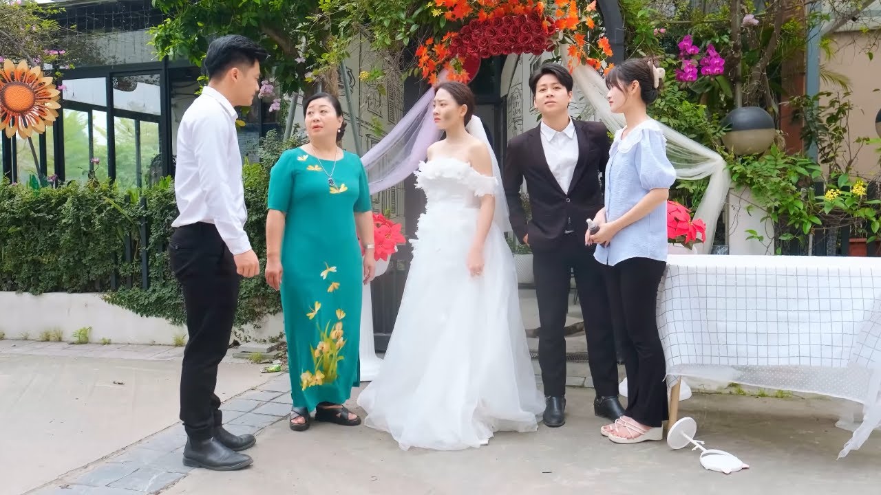 Chủ Tịch Giả Làm Công Nhân Bị Vợ Ruồng Bỏ Vì Nghèo Để Đến Với Quản Lý Và Cái Kết Bất Ngờ - Tập 1514