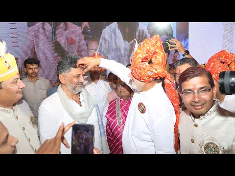 ಬೆಂಗಳೂರಿನ ಶಂಕರಪುರಂ ನಲ್ಲಿ ಶುಕ್ರವಾರ ನಡೆದ ಶ್ರೀ ಕೇಸರಿಯಾ ಆದೀನಾಥ ಜೈನ್ ಪ್ರಭು ನೂತನ ದೇಗುಲದ ಪ್ರಾಣಪ್ರತೀಷ್ dks