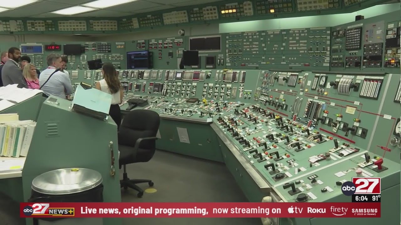 McCormick touts nuclear revival inside Three Mile Island - YouTube