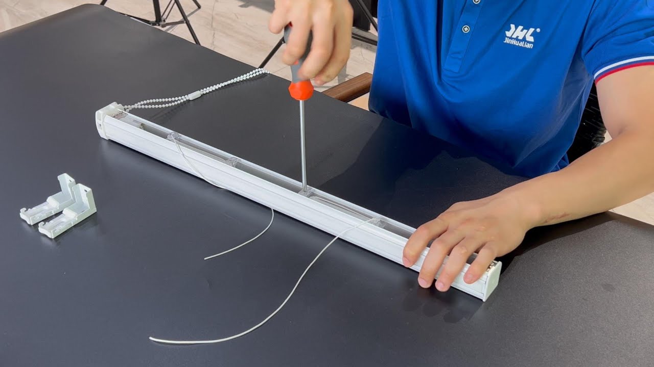 H310 aphia roman blinds Installation guide from JHL