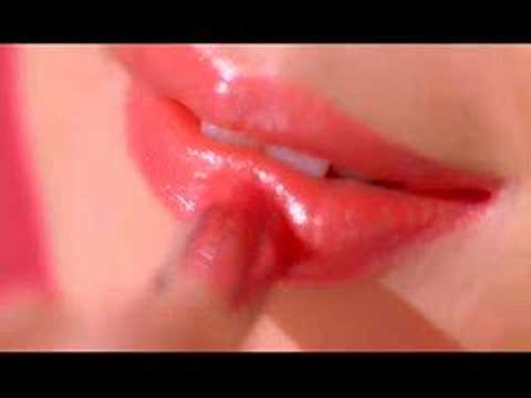 伊東美咲　リップ・バラ篇 (0801)