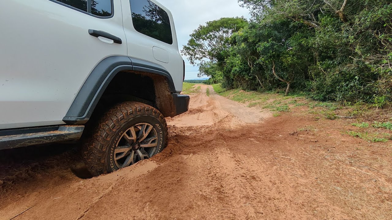 GWM Tank 300, Hilux 2.4D, Mitsubishi Outlander testing off-road systems