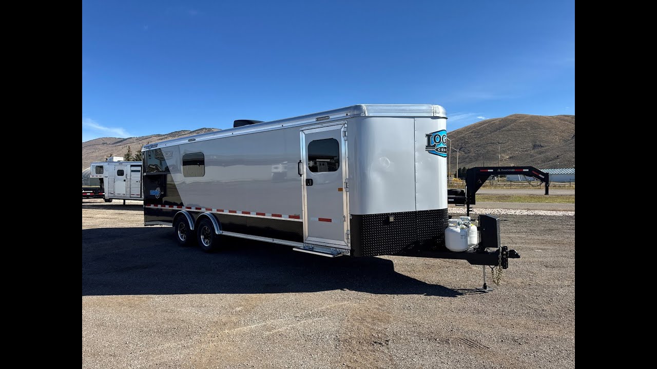 2026 Logan Coach Torque 24' All Season