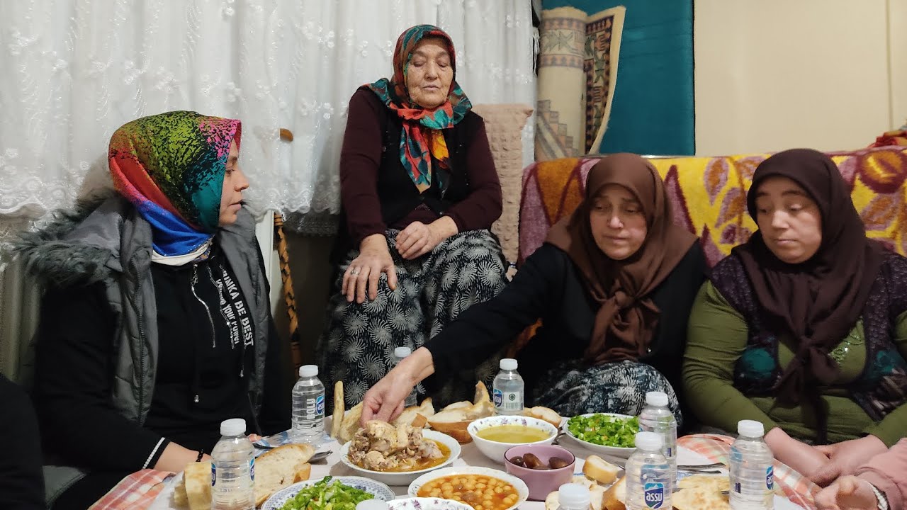 KÖYLÜMÜZÜN EVİNDE İFTARLI MEVLÜT YEMEĞİ