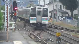 211系3+3連普通甲府行上諏訪駅発車