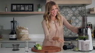 Creating Celery Juice using the MOD Cold Press Juicer with MasterChef contestant Anne Hicks!