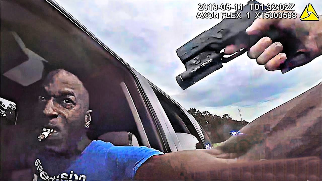 When Cops Try To Arrest Real Gangsters