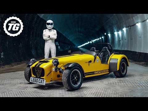 Caterham 620R + The Stig + Tunnel = Noise!