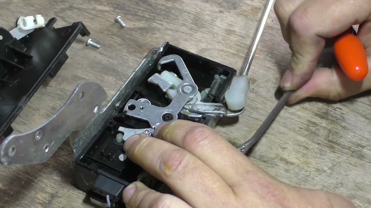 Ошибка замка на НИВА Тревел